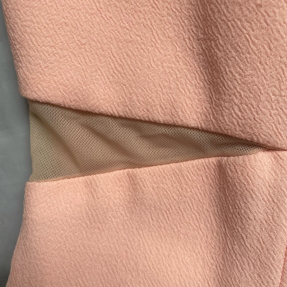 Juno dress. Color Apricot. Size Medium. - Picture 7 of 7